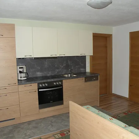 Apartment Haus Lutz Prutz
